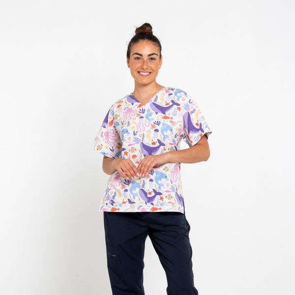 Oceanic Scrub Top | White